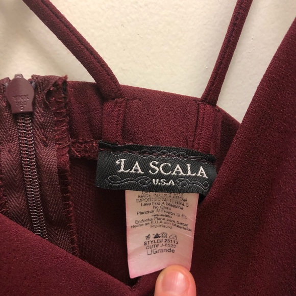 Red Prom dress - Picture 3 of 3